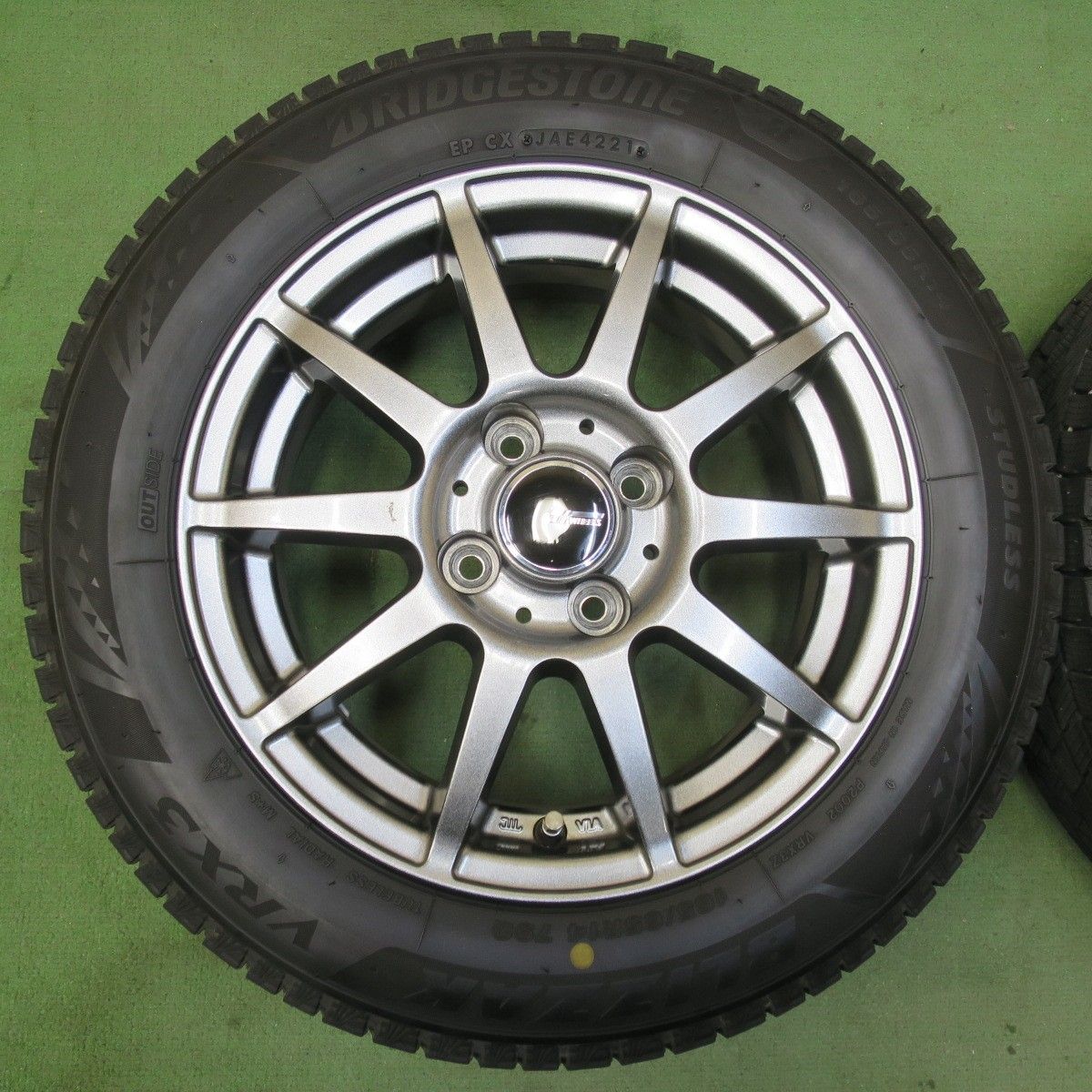  バリ溝 21年 キレイ 8 5分 スタッドレス 165 65 R 14 ブリヂストン ブリザック VRX 3 Ti WHEELS 社外 アルミ 14インチ PCD 100 4 H 5112702イス 14インチ タイヤ ホイールセット