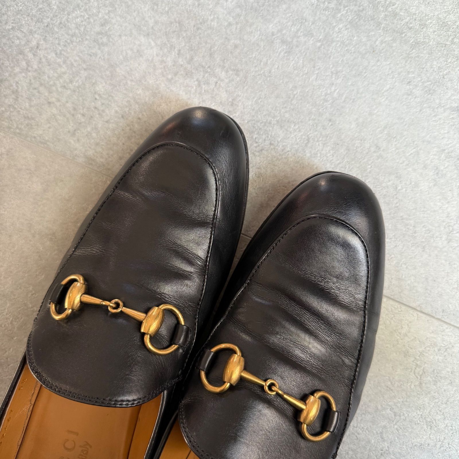 美品 GUCCI ホースビットローファー ヨルダーン 黒 金 35 1/2 GUCCI グッチ ヨルダーン ホースビットローファー ブラック ゴールド