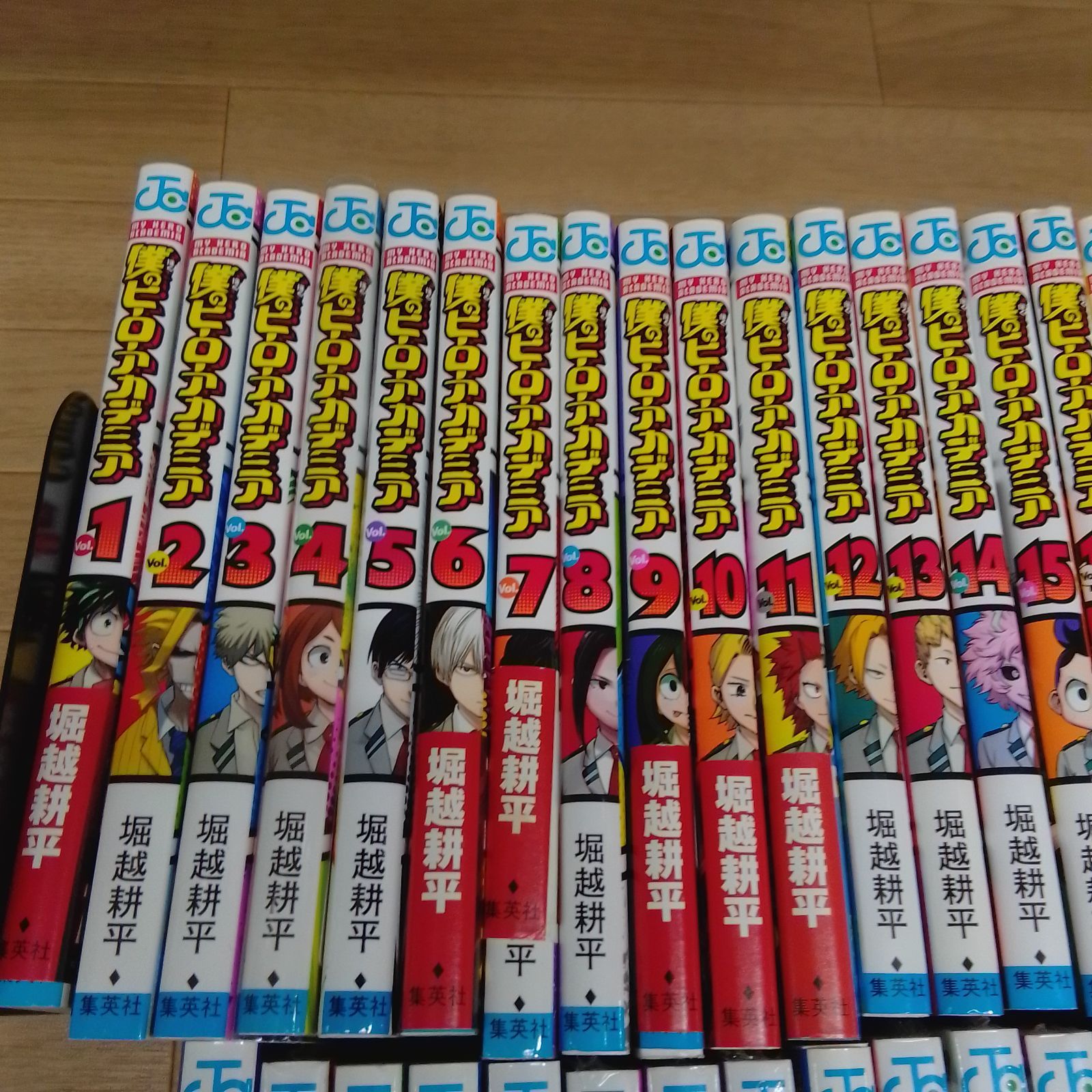 ヒロアカ　1〜30巻　関連本5冊　35冊セット 僕のヒーローアカデミア ヒロアカ 1〜30巻 関連本5冊 35冊セット