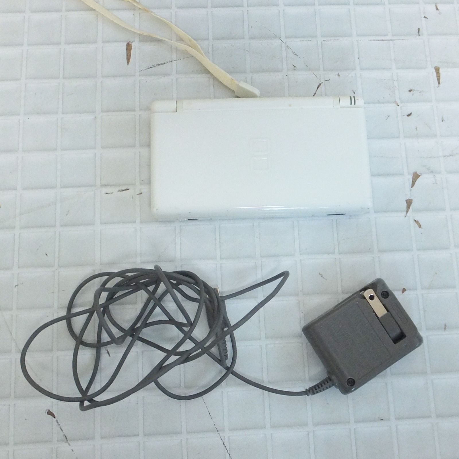 R 637 レトロ 任天堂 DS 本体 ソフト7本セット レイトン教授など 10