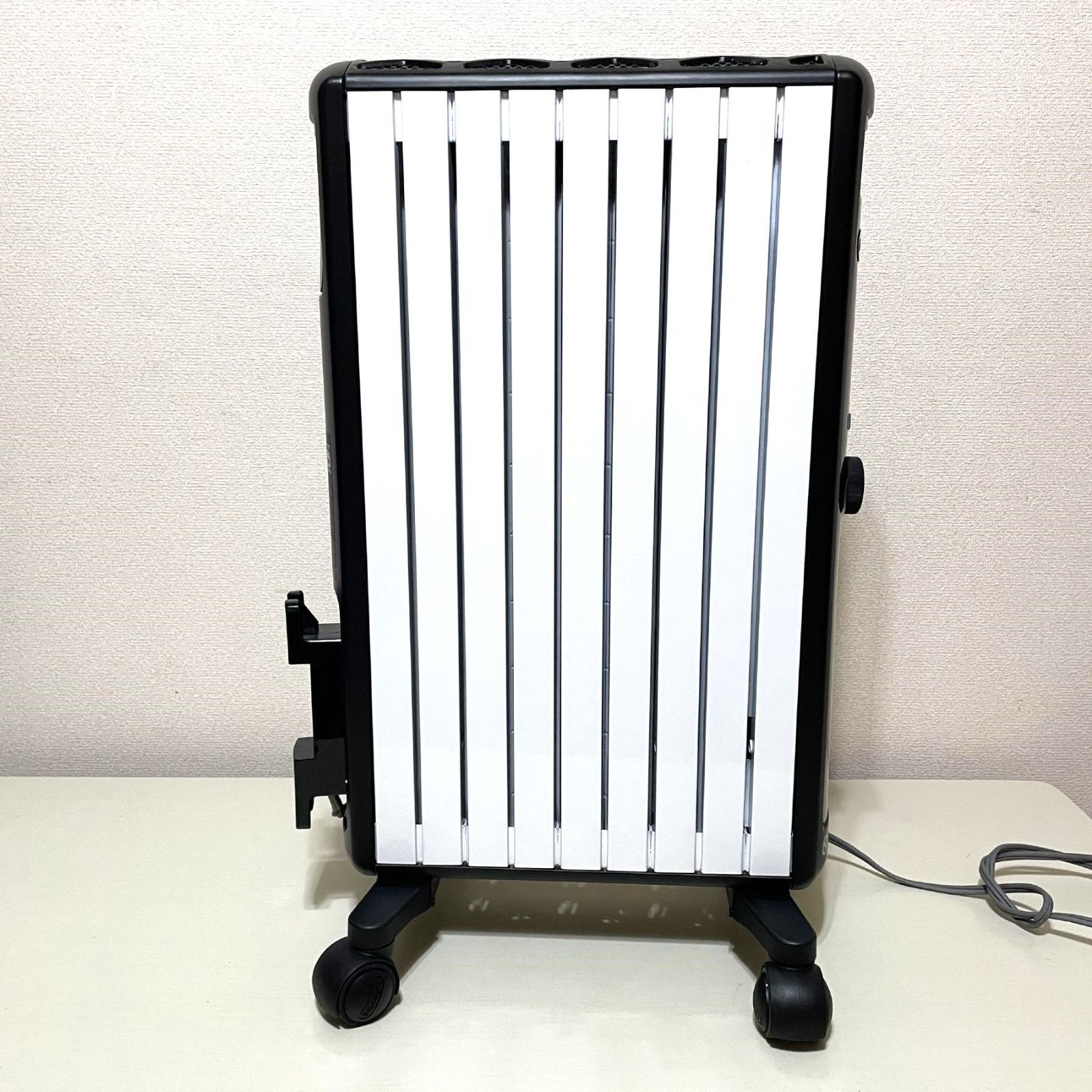 極美品 デロンギ マルチダイナミックヒーター 8~10畳用 MDHU12-BK 極美