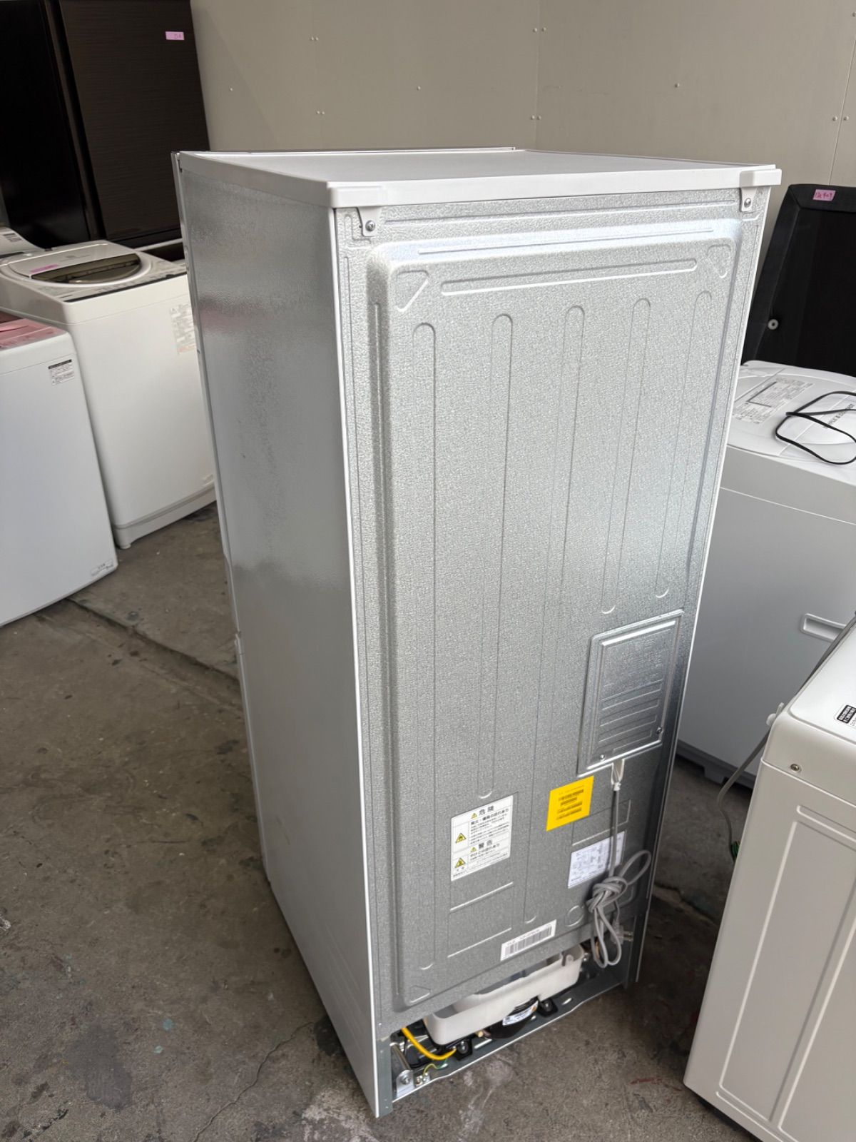 高年式】2024年製 AQUA 冷蔵庫 AQR-20PBK(W) 200L 【公式通販】