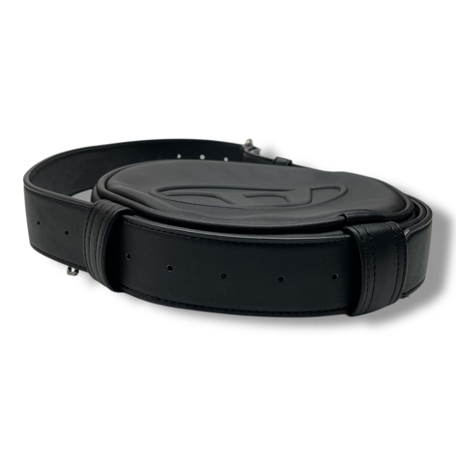 DIESEL ディーゼル Dロゴエンボス ラウンド クロスボディバッグ