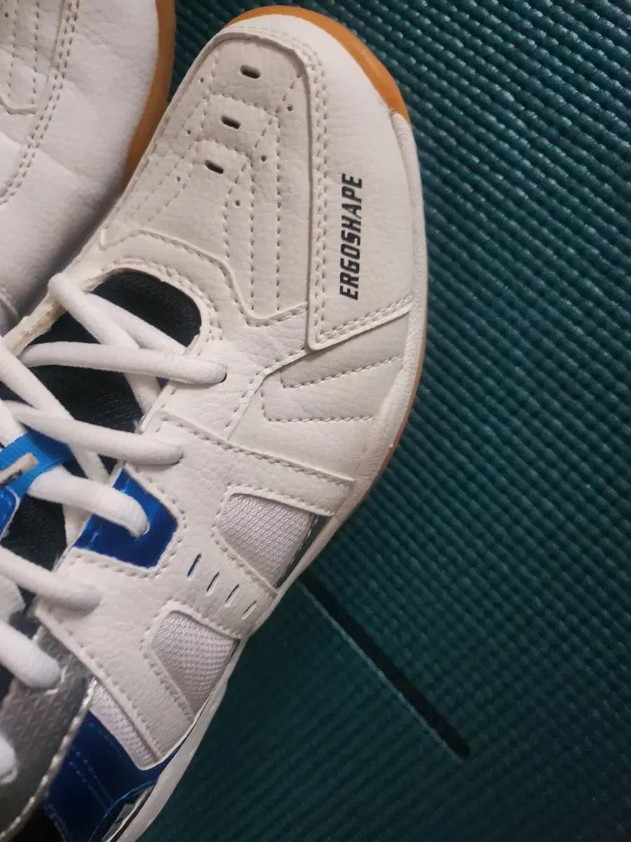 YONEX ヨネックス 白 ホワイト バドミントンシューズ テニスシューズ 26.5