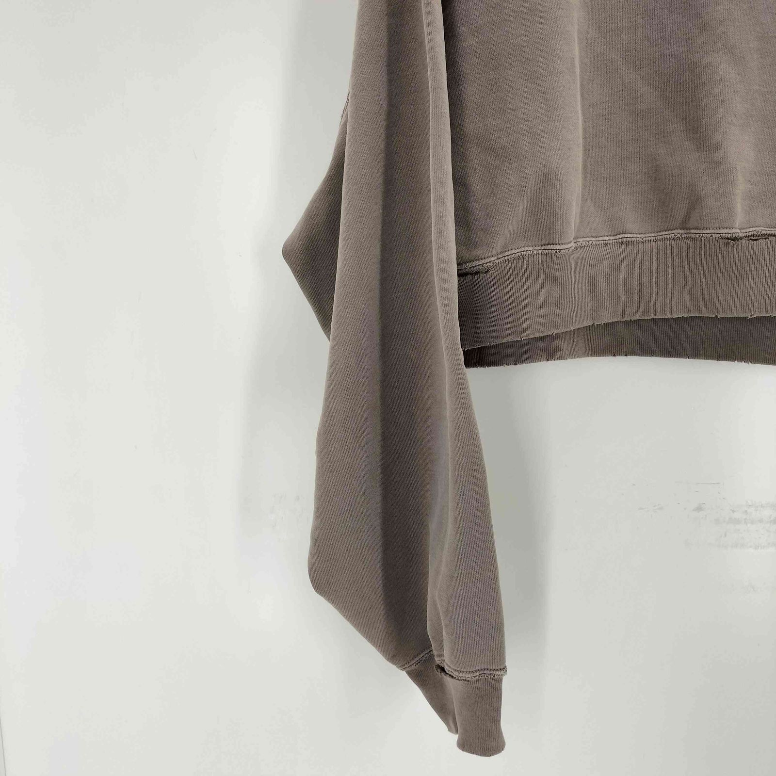 REMI RELIEF SHISHIKUI クロップドクルーネックスウェット REMI RELIEF SHISHIKUI クロップドクルーネックスウェット - メルカリ