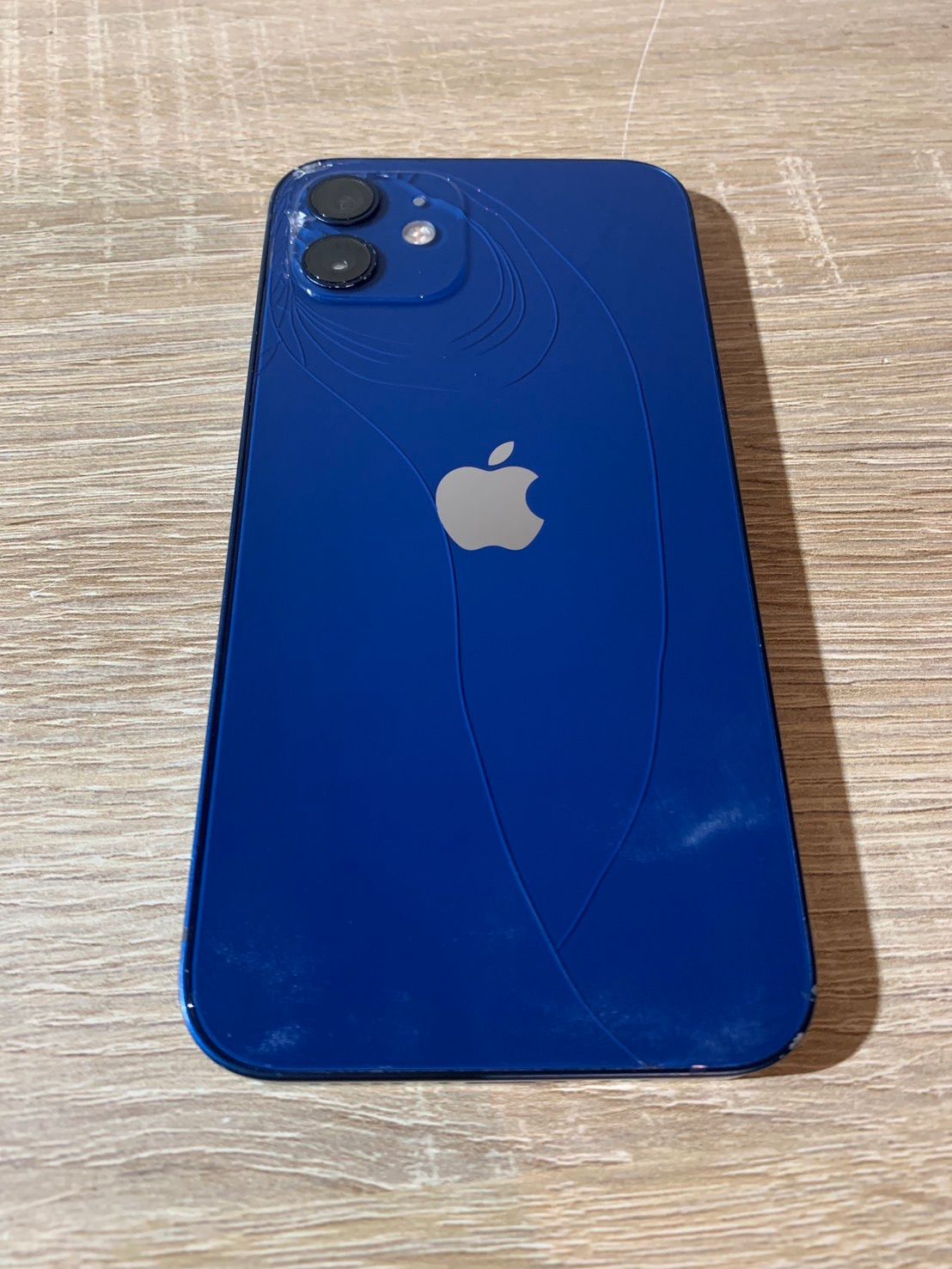 6857 iPhone 12 64GB ダークブルー - メルカリ