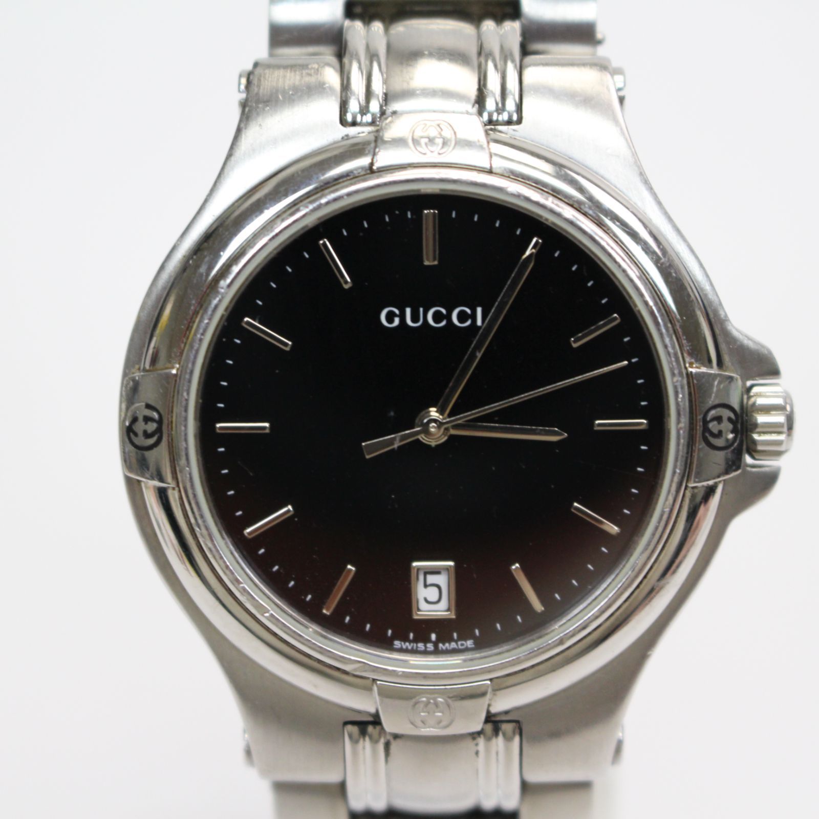 674 GUCCI グッチ 9040 M 腕時計 デイト ラウンド 黒 ブラック シルバー SS に電池交換済み