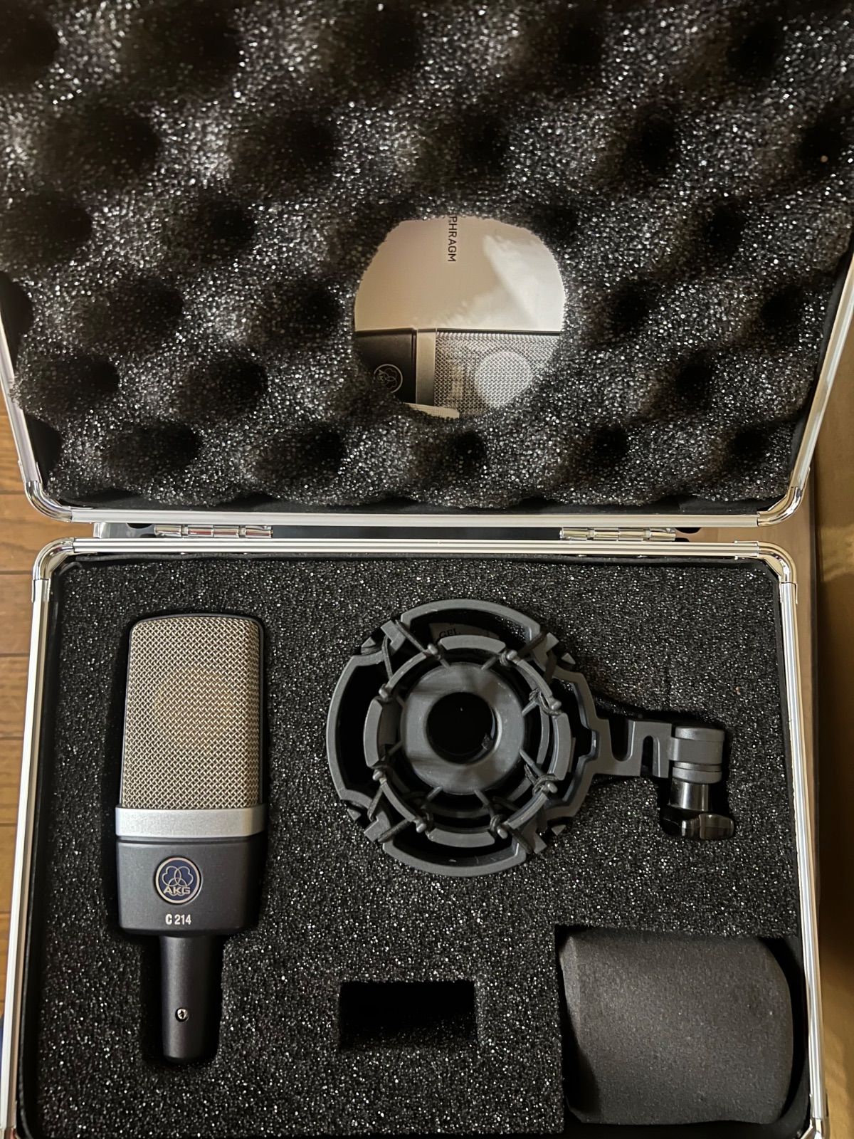 AKG C214 コンデンサーマイク 【公式通販】