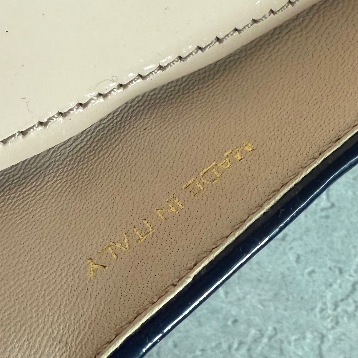  PRADA プラダ ロゴリボンバレエシューズ ネイビー パテントレザー 37 1 2 レディースシューズ 24.5 cm フラットシューズ バレエシューズ パンプス