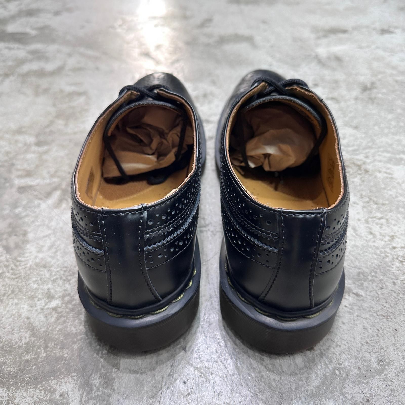  参考上代28600円 Dr Martens イエローステッチ ブローグ シューズ 革靴 ローファー ドクターマーチン 3989 ブラック 10 27 cm 2545 M ローファー ブーツ 革靴