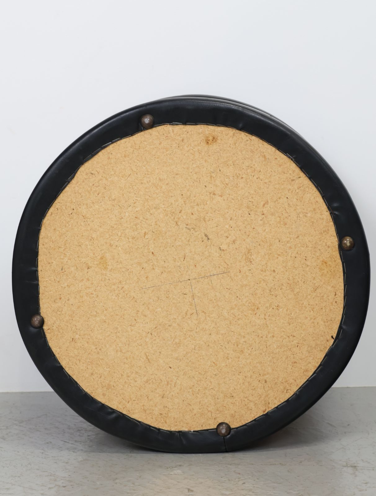 1960年代 ヴィンテージ レッド ブラック スカイレザー スツール オットマン レザー椅子 背中サポート