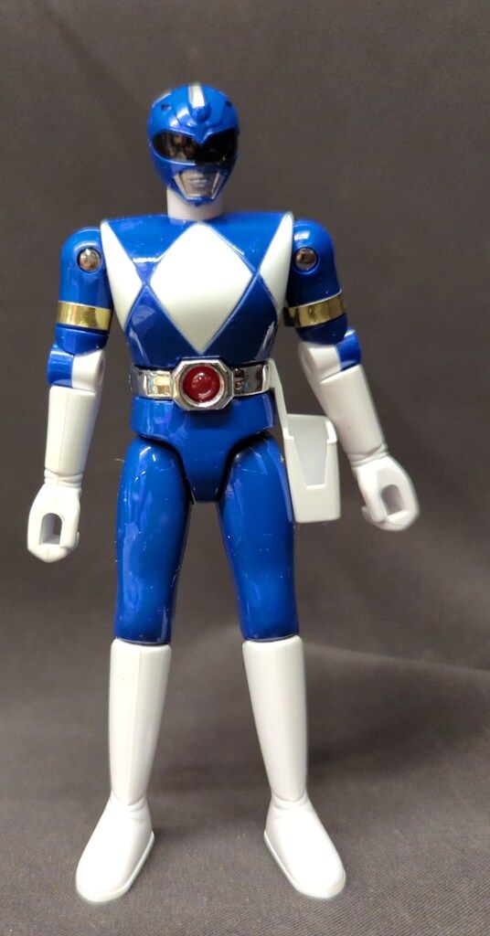 BANDAIバンダイ 光る超合金 恐竜戦隊 ジュウレンジャー トリケラレンジャー 恐竜戦隊ジュウレンジャー 超合金 トリケラレンジャー 恐竜戦隊