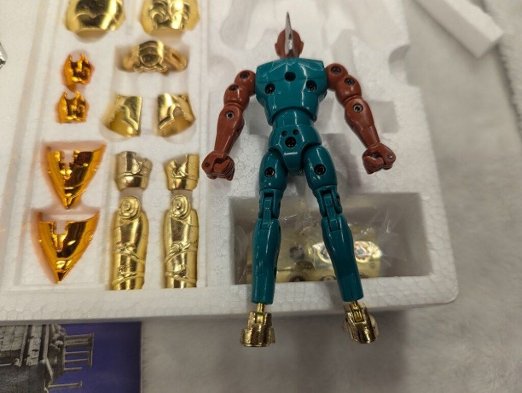 バンダイ 聖闘士聖衣大系 車田正美 クリュサオルスケイル - メルカリ