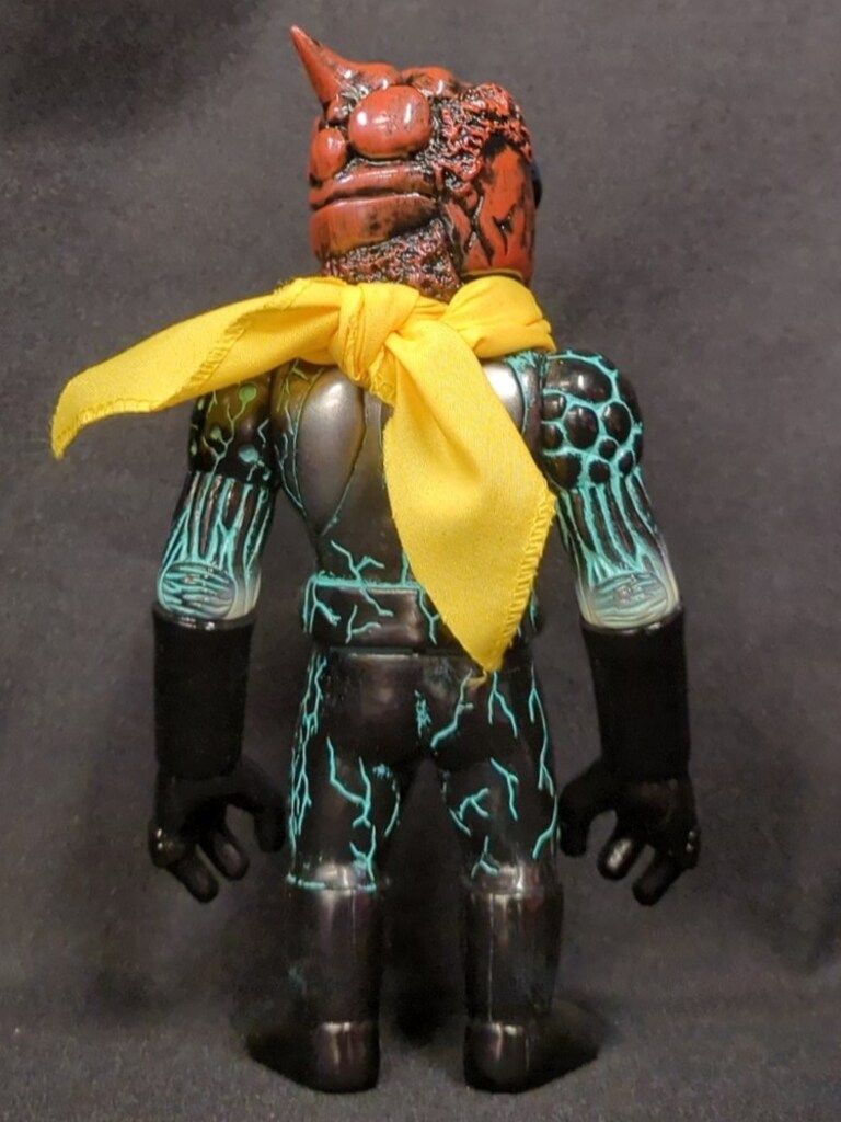 REALHEAD カオスマン1号 黒成型/ミントグリーン塗装/顔メタ赤青/金茶