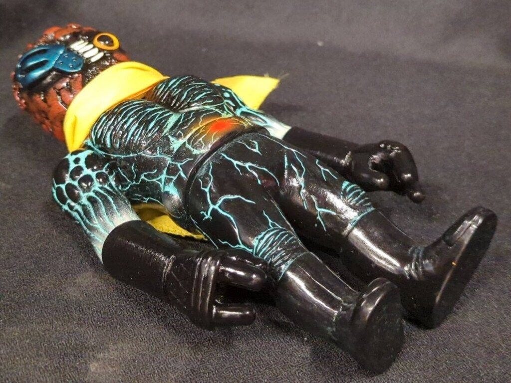 REALHEAD カオスマン1号 黒成型/ミントグリーン塗装/顔メタ赤青/金茶