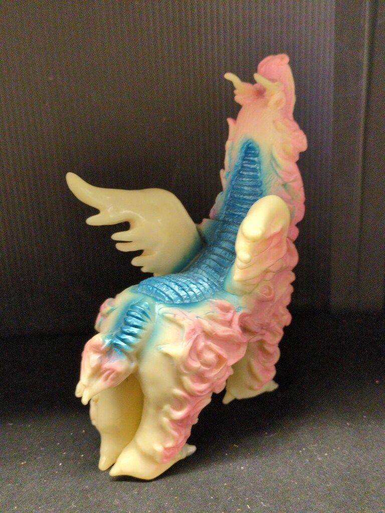 B-CLUB ブルマァク復刻 ドドンゴ 蓄光バージョン ピンク青 2097 - メルカリ