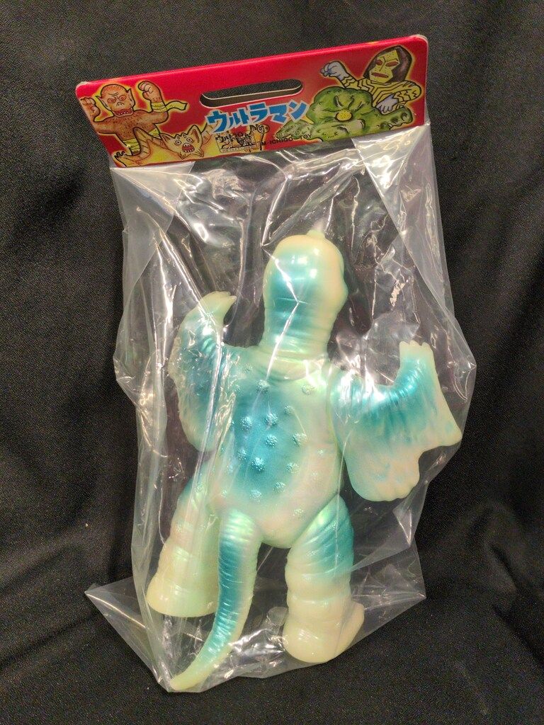 M1号 世紀の大怪獣 ブルマァク復刻 ペギラ蓄光 TSUBURAYA CONVENTION