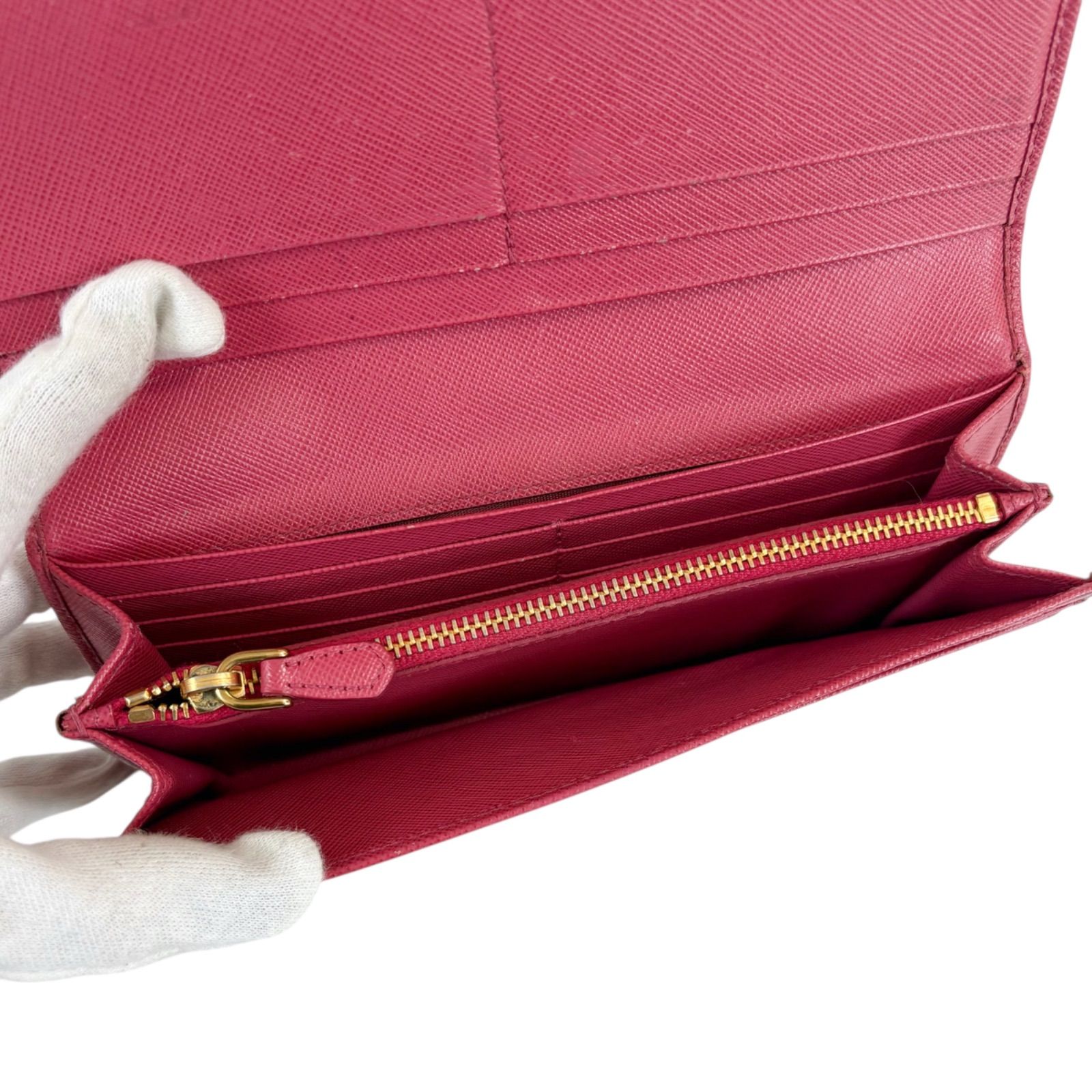 PRADA サフィアーノ トライアングルロゴ ロングウォレット 長財布