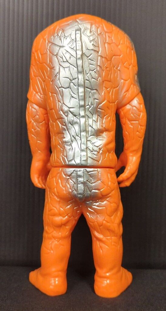 B-CLUB 復刻版怪獣シリーズ ブルマァク ジャミラ オレンジ成型 - メルカリ