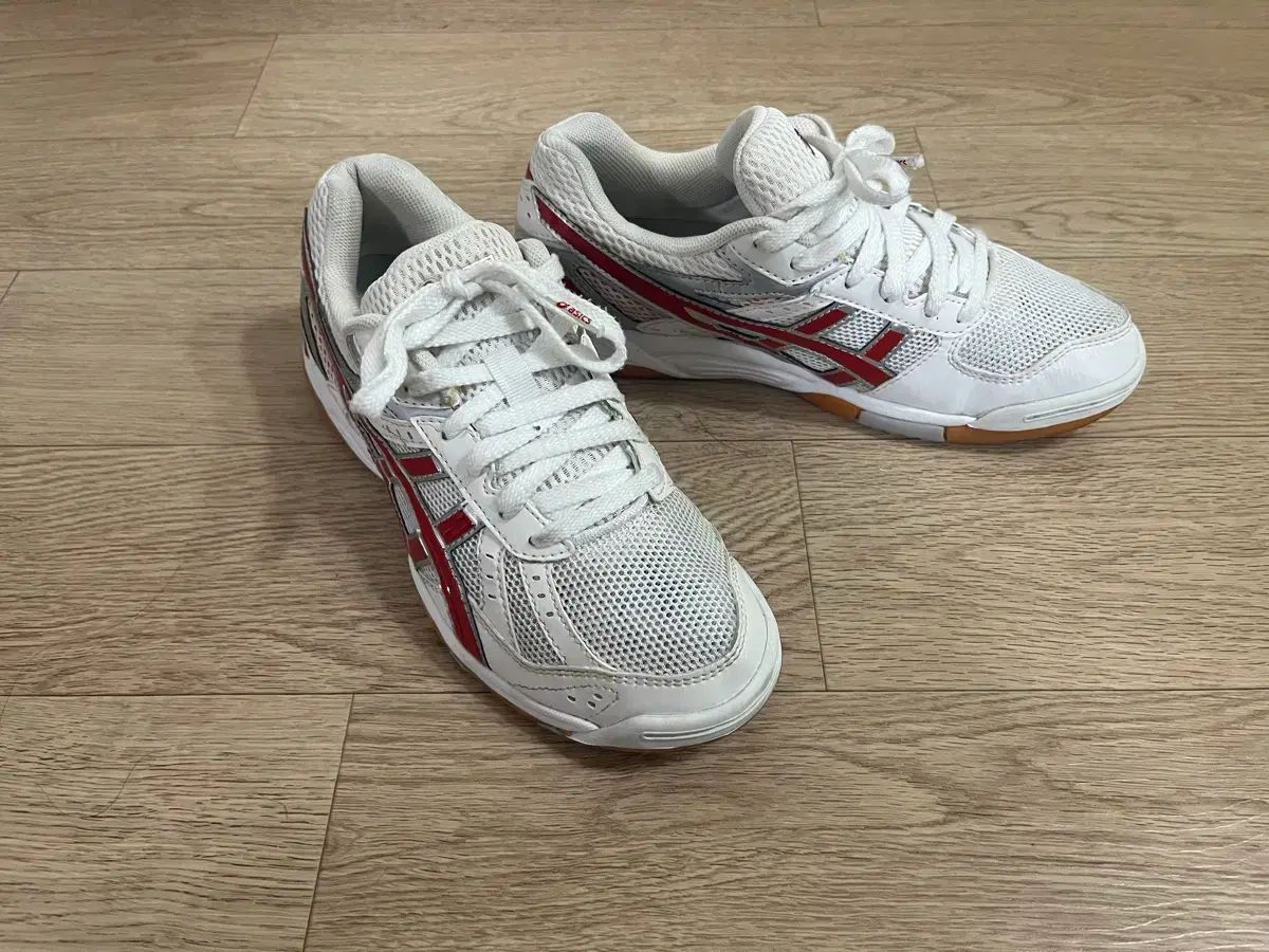 アシックス 240 size