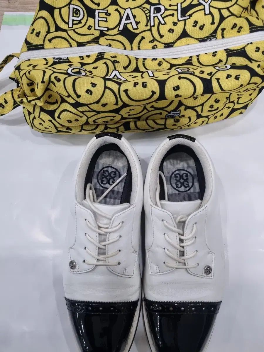 ジーフォア ゴルフシューズ パーリーゲイツ シューズポーチ