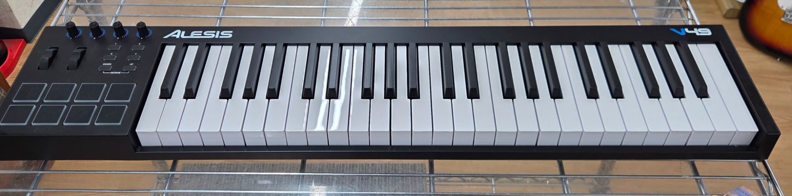 リユース Alesis USB MIDIキーボード 49鍵 8パッド V 49 管理1206 002