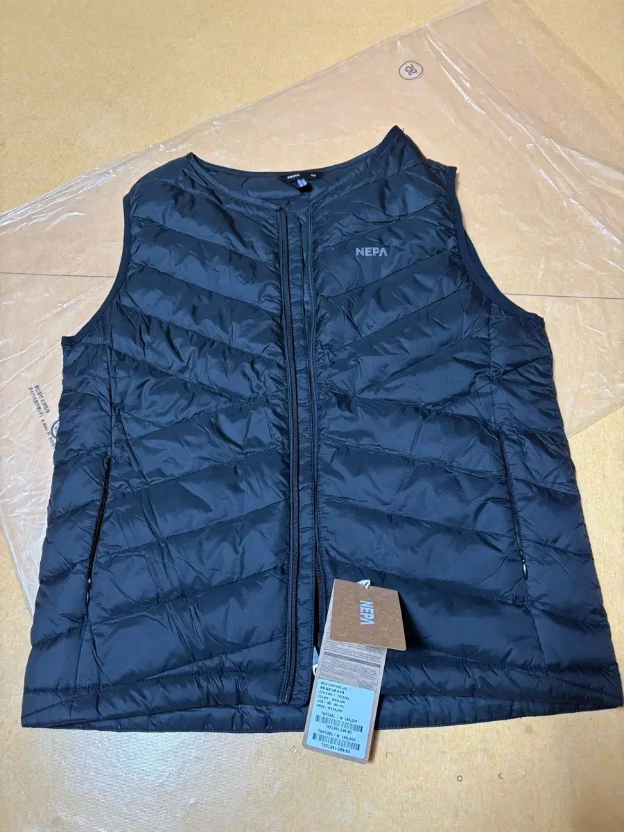 NEPA ユニセックス ベルトダウン ベスト