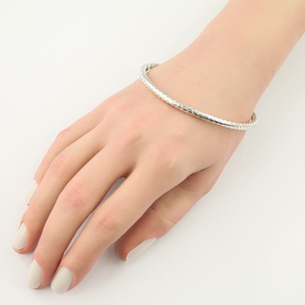 ボッテガヴェネタ ブレスレット イントレチャート バングル M刻印