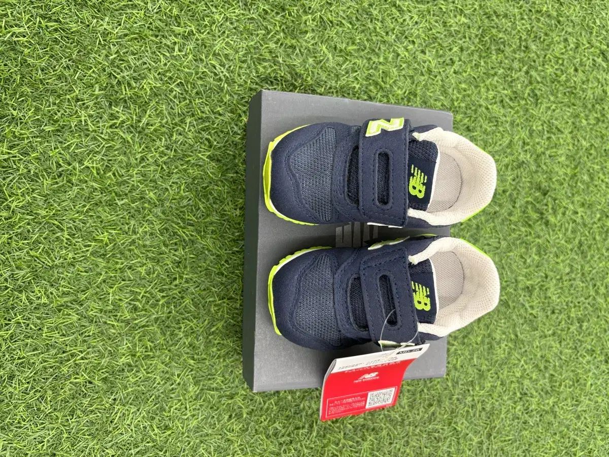 ニューバランス キッズ 子供靴 スニーカー