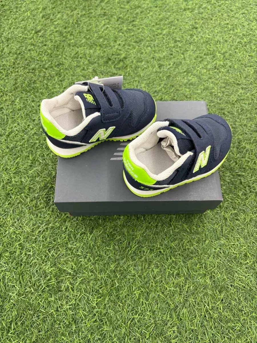 ニューバランス キッズ 子供靴 スニーカー