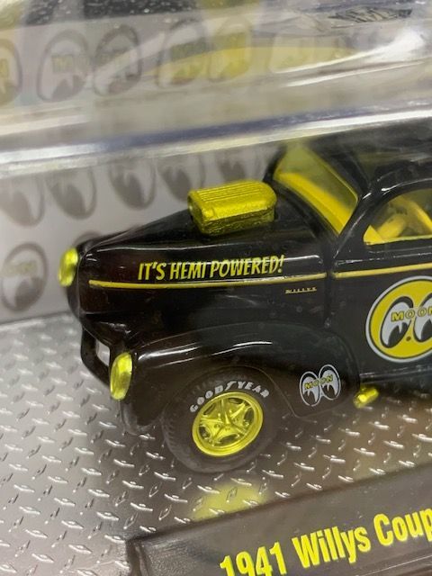 1/64サイズ ミニカー ムーンアイズ 1941 ウィリス クーペ チェイスカー