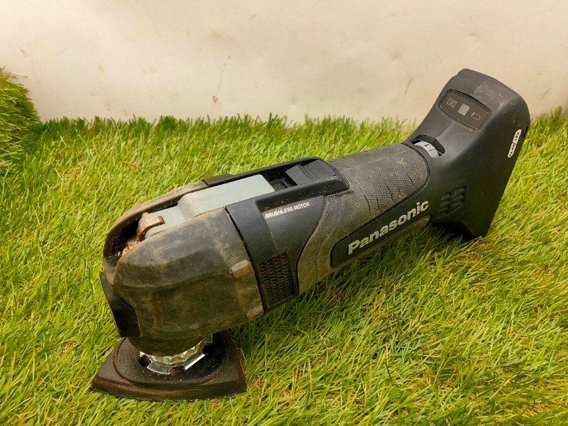 パナソニック 充電マルチツールEZ 46 A 5デュアル 14 4 V 18 V対応 OIS ブレード対応 本体のみ 電池パック 充電器 ケース別売 ブラック EZ 5 X B