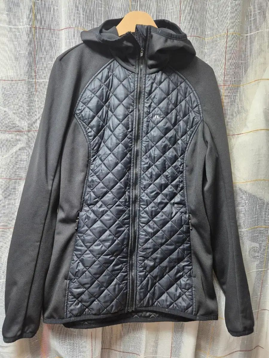 J LINDEBERG リンドバーグ キルティング フード ジップアップ ブラック M