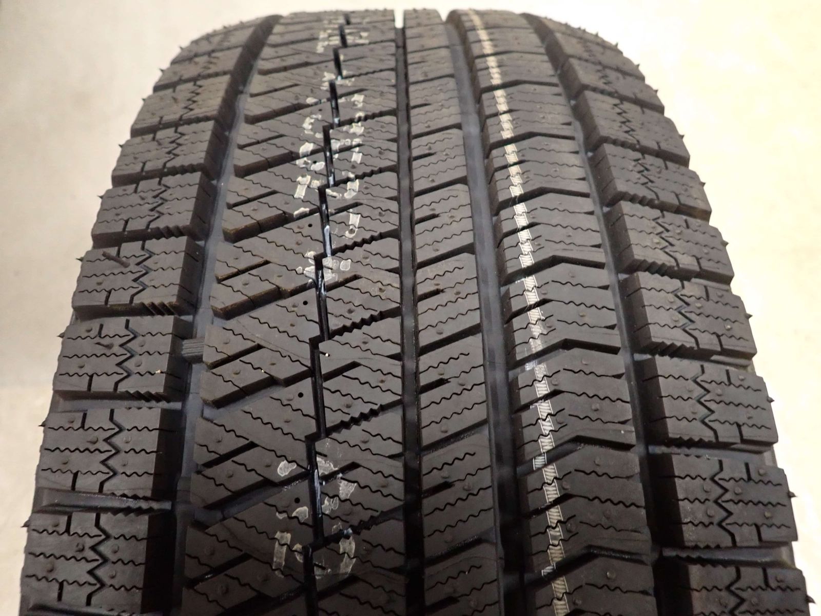 冬 4本SET 会社宛 225 55 R 17 97 S ブリヂストン ブリザック XG 02 アルファード オデッセイ ヴェゼル シーマ NO F 9633