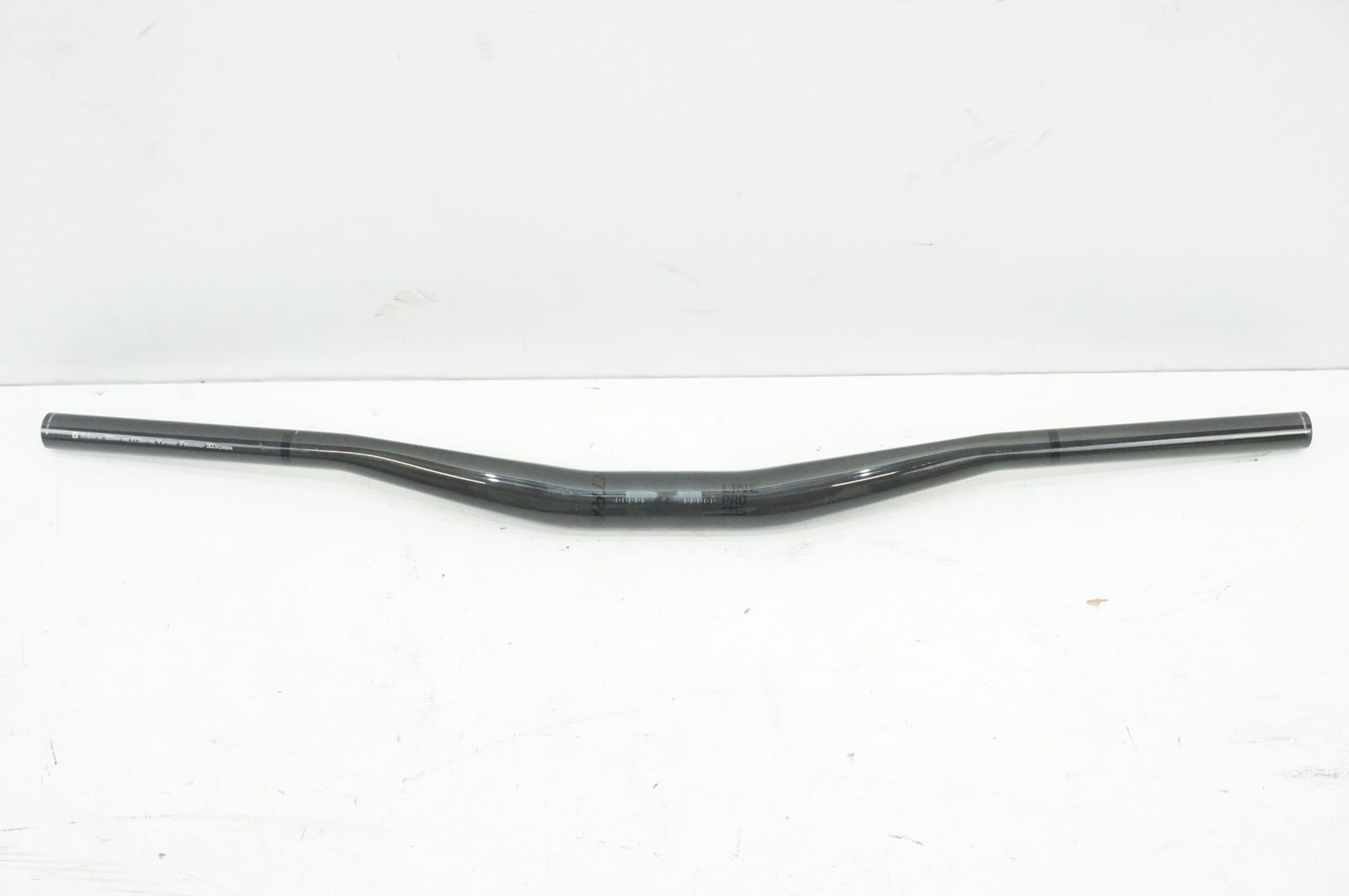 ボントレガー LINE PRO 35 φ35 0 740 mm ハンドル