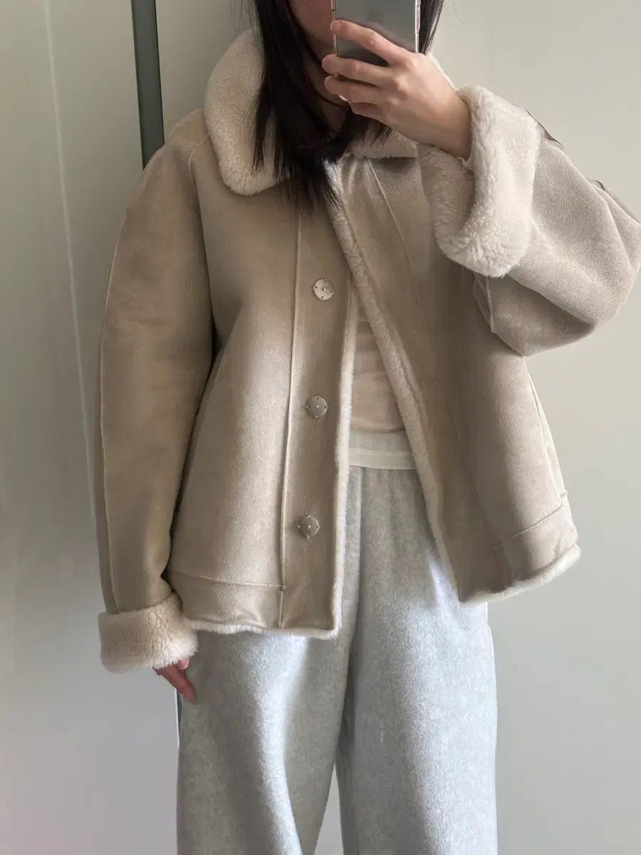 ベリユ リバーシブル 両面 ムートン アイボリー