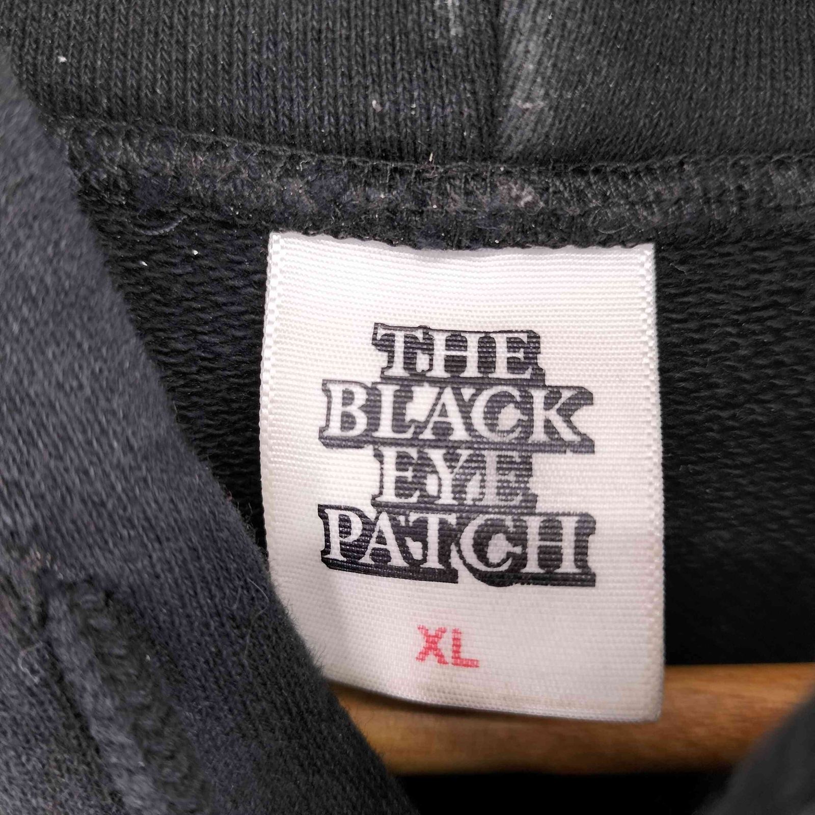 ザブラックアイパッチ THE BLACK EYE PATCH ラインストーン加工