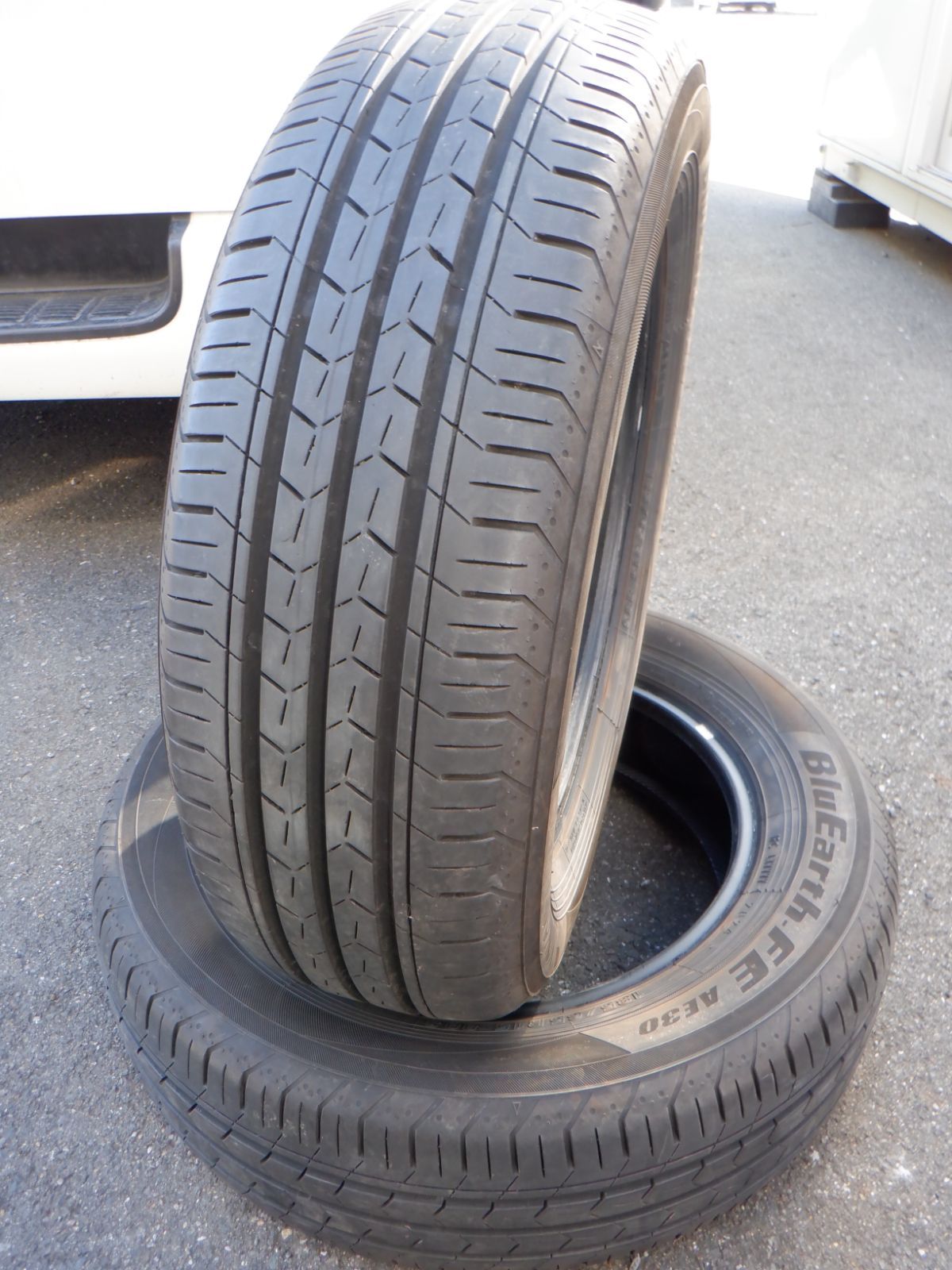 バリ山 185 65 R 15 ２本 ヨコハマ ブルーアースFE AE 30 ノート デミオ フリードなど スペア 補修用に