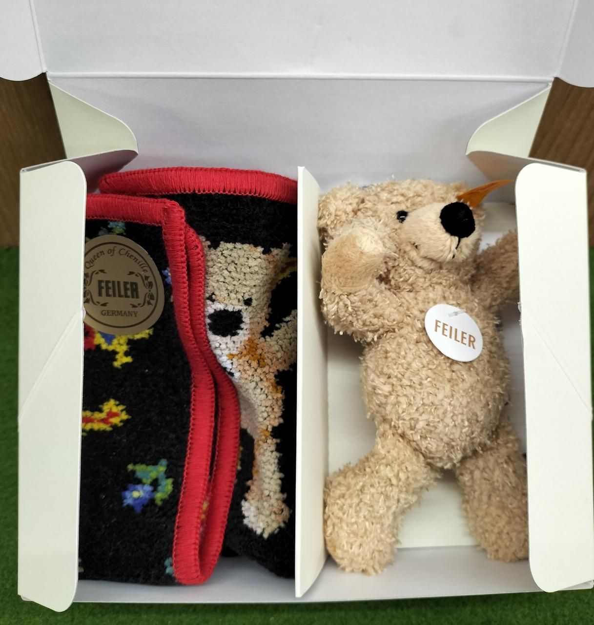 FEILER ハンカチ ぬいぐるみチャーム セット STEIFF FEILER Handkerchief Plush Charm Set STEIFF