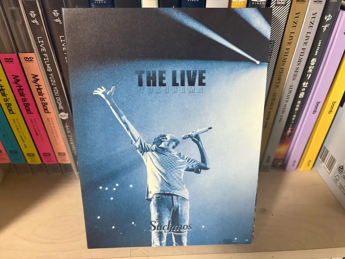 Milky pile tote bag with chouchou white