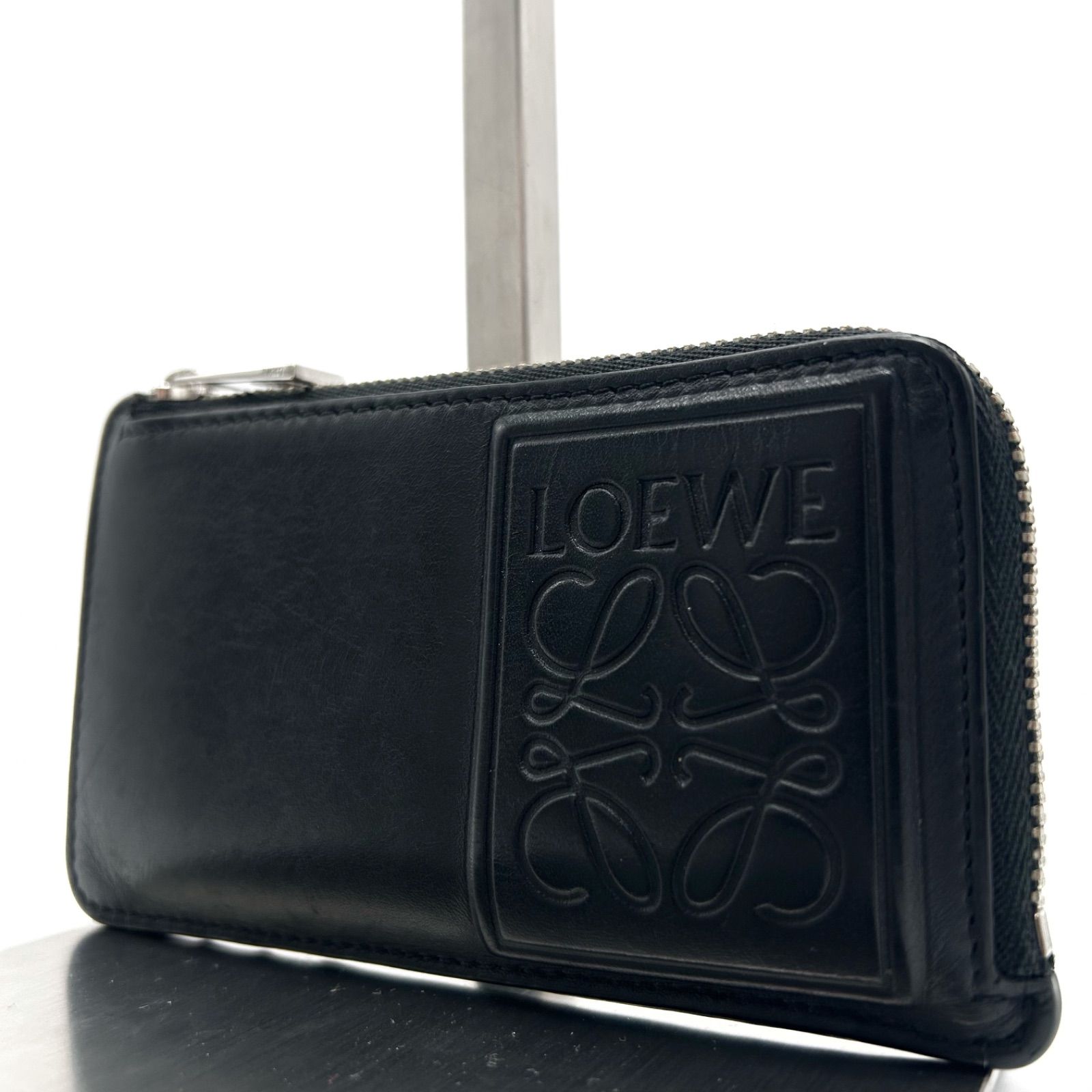 LOEWE ロエベ アナグラム フラグメントケース 財布 コンパクトウォレット 小銭 カード入れ シルバー金具 ブラック レザー メンズ レディース ユニセックス