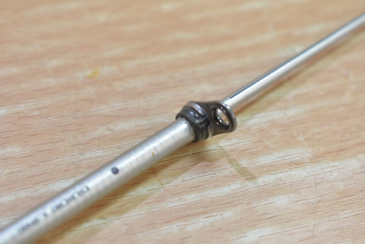 シマノ　イソスペシャルαズームT1.5 48-53 とホリディースピン15−30 シマノ αズーム ISO スペシャル T1.5 47-53 SHIMANO 磯竿 スピニング