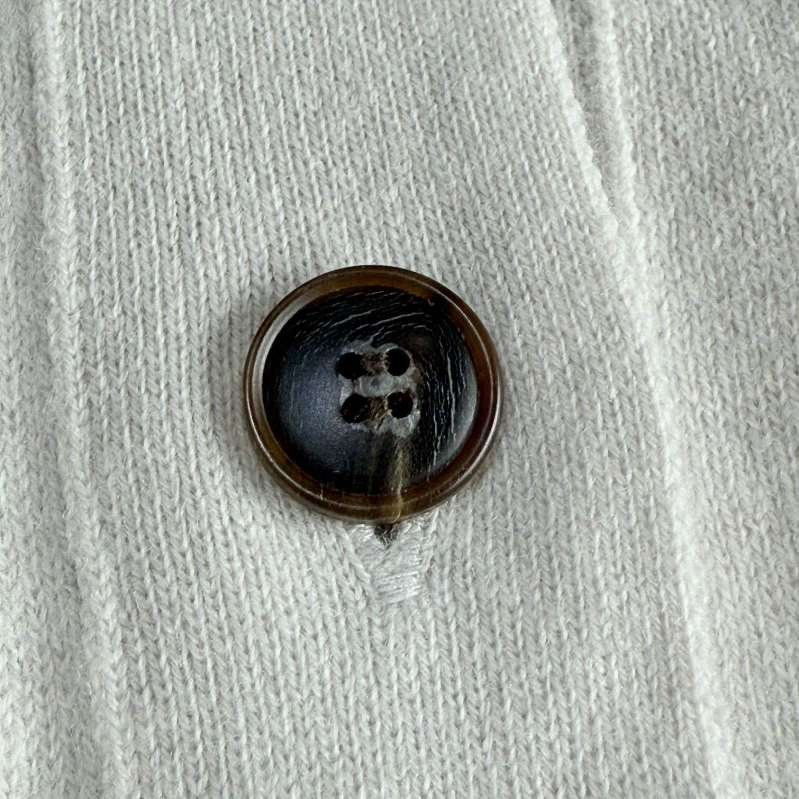 ebure エブール ウール100% Vネック カーディガン グレージュ ニット