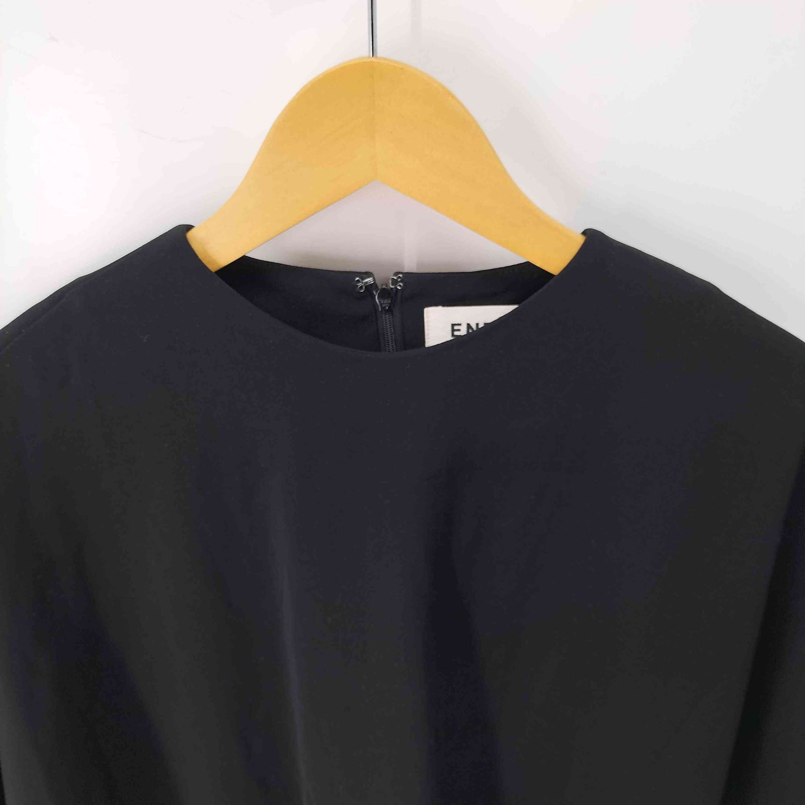 ［未使用］エンフォルド アシンメトリー プルオーバー ブラウス ネイビー 38 エンフォルド ENFOLD バックジップアシンメトリープルオーバーブラウス