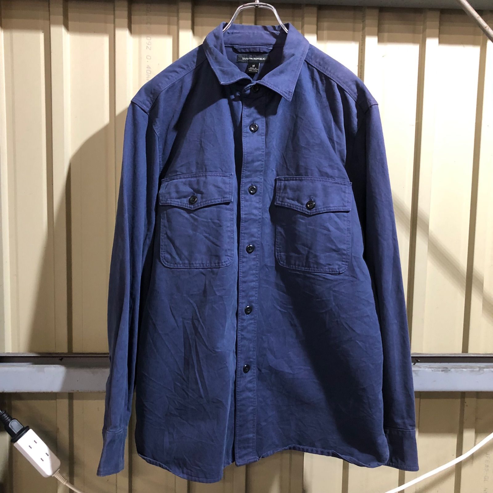 1083 BANANA REPUBLIC 長袖シャツ ネイビー M バナナリパブリック 