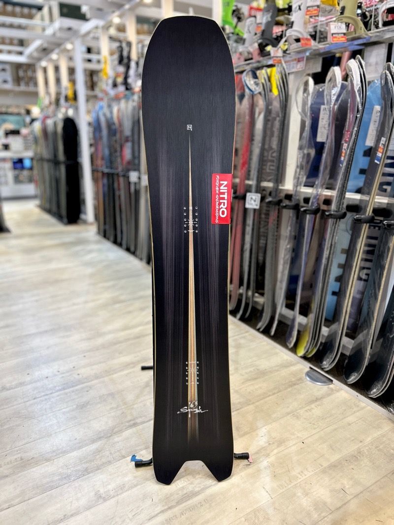 即納】メンズ スノーボード 板 156cm NITRO SQUASH ナイトロ