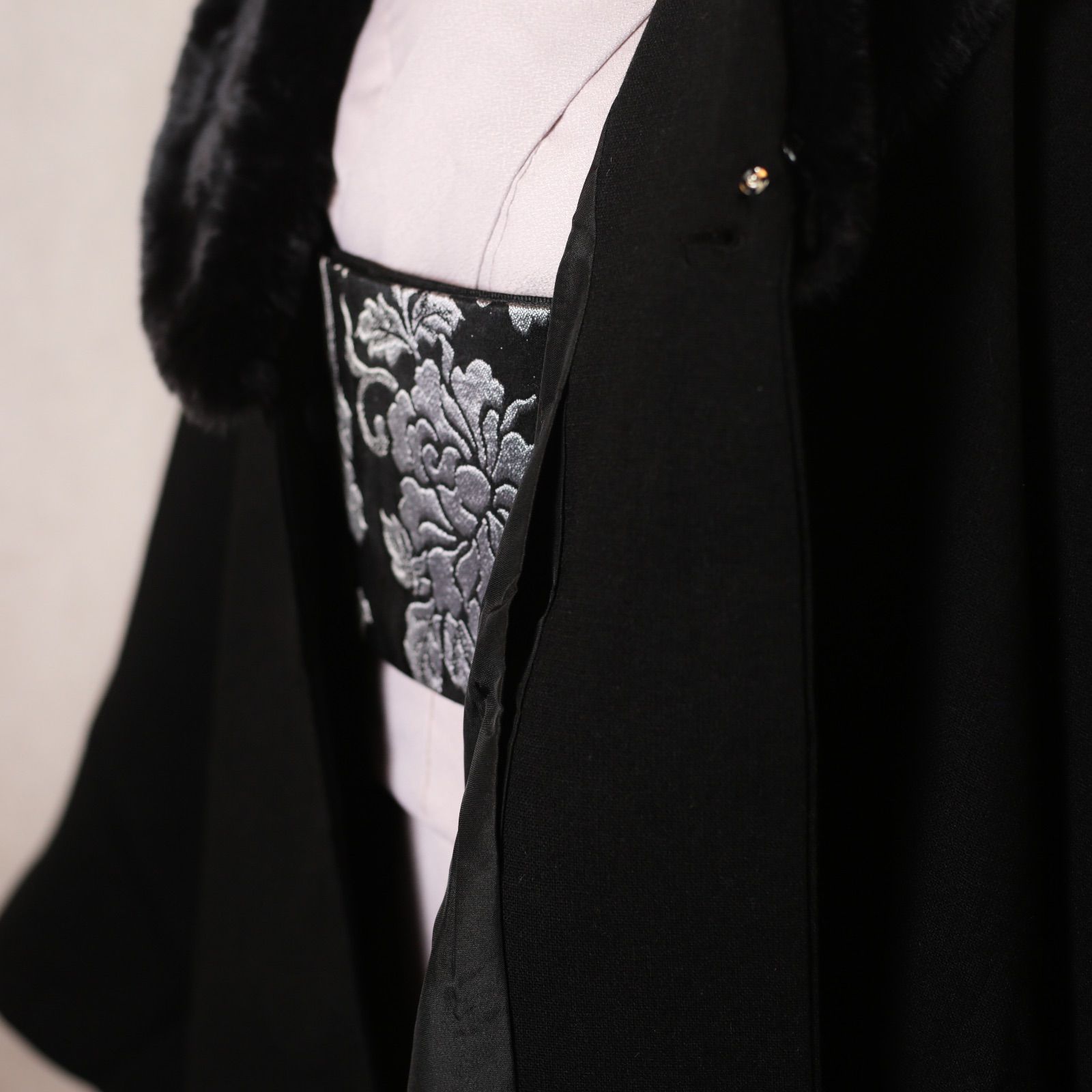 新品・未使用 ケープ コート JAPAN MODE【ブラック】ファー ポンチョ