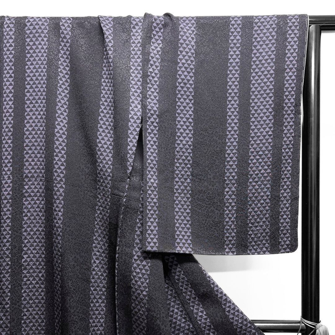  未着用 小紋 縦縞 鱗模様 花地紋 モード系 着物 121 b p ms 小紋 着物