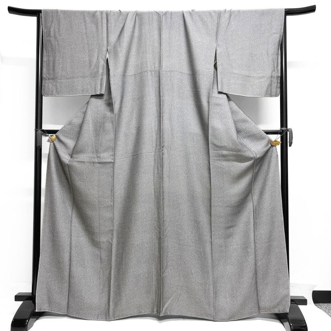 小紋 お召 鹿の子模様 グレー モノトーン 着物 121b p ms - メルカリ 小紋 お召 鹿の子模様 グレー モノトーン 着物 121b p ms - メルカリ