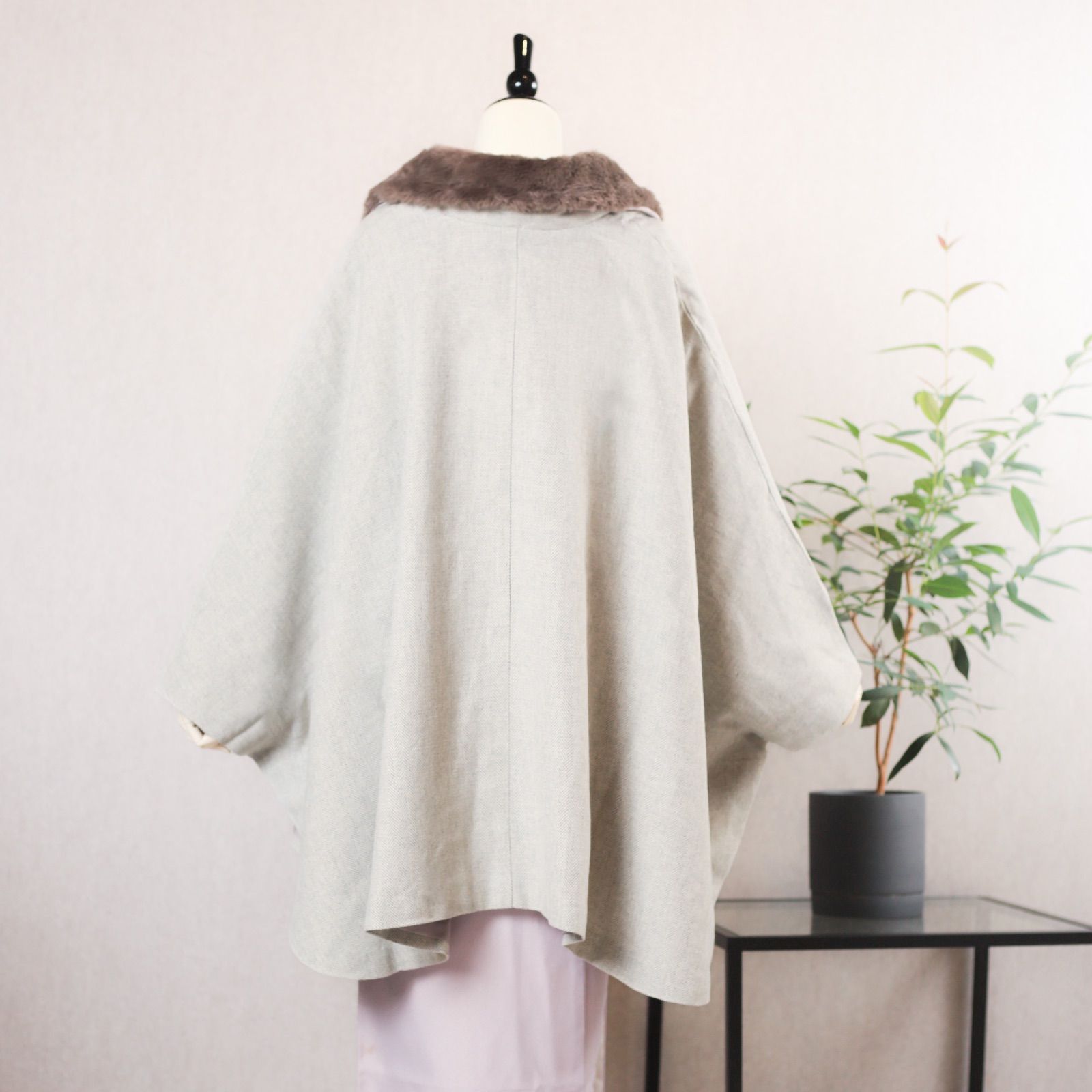 レディース 新品・未使用 ケープ コート JAPAN MODE【グレー 
